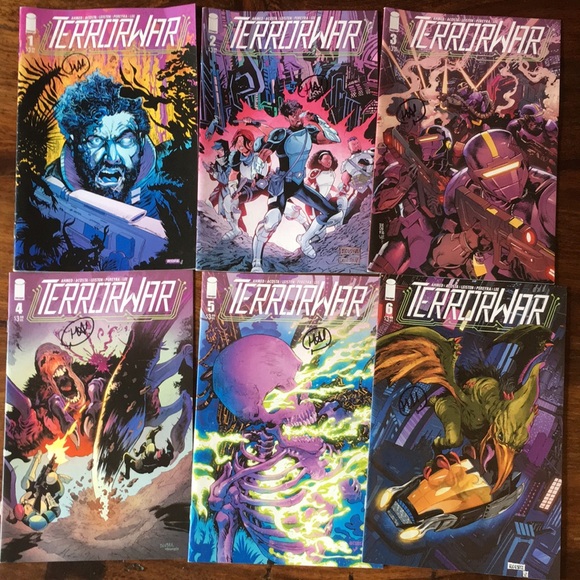 Mixed 11 Comic Books Terrorwar, Castle Waiting, Trese, DC Revelations - Picture 7 of 9